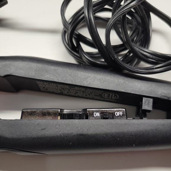 Revlon Ceramic 1" Flat Iron RVST2029A Hair Straightener Black Pink - Picture 4 of 7